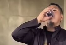 minum oli di masjid